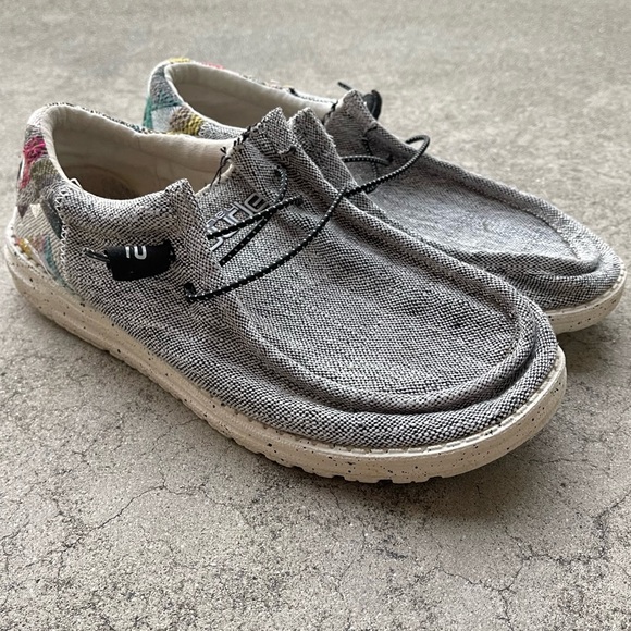 Hey dude Wally funk size 9 Preowned slip on - Picture 6 of 6